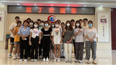 国产精品va在线观看不