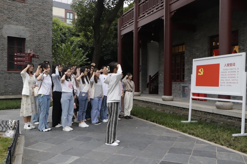 国产精品va在线观看不
